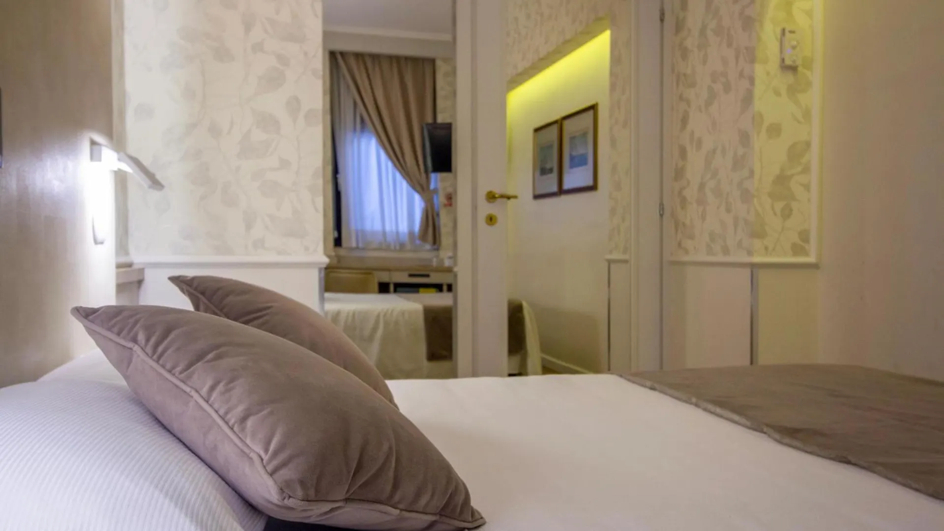 Hotel Flora Milan