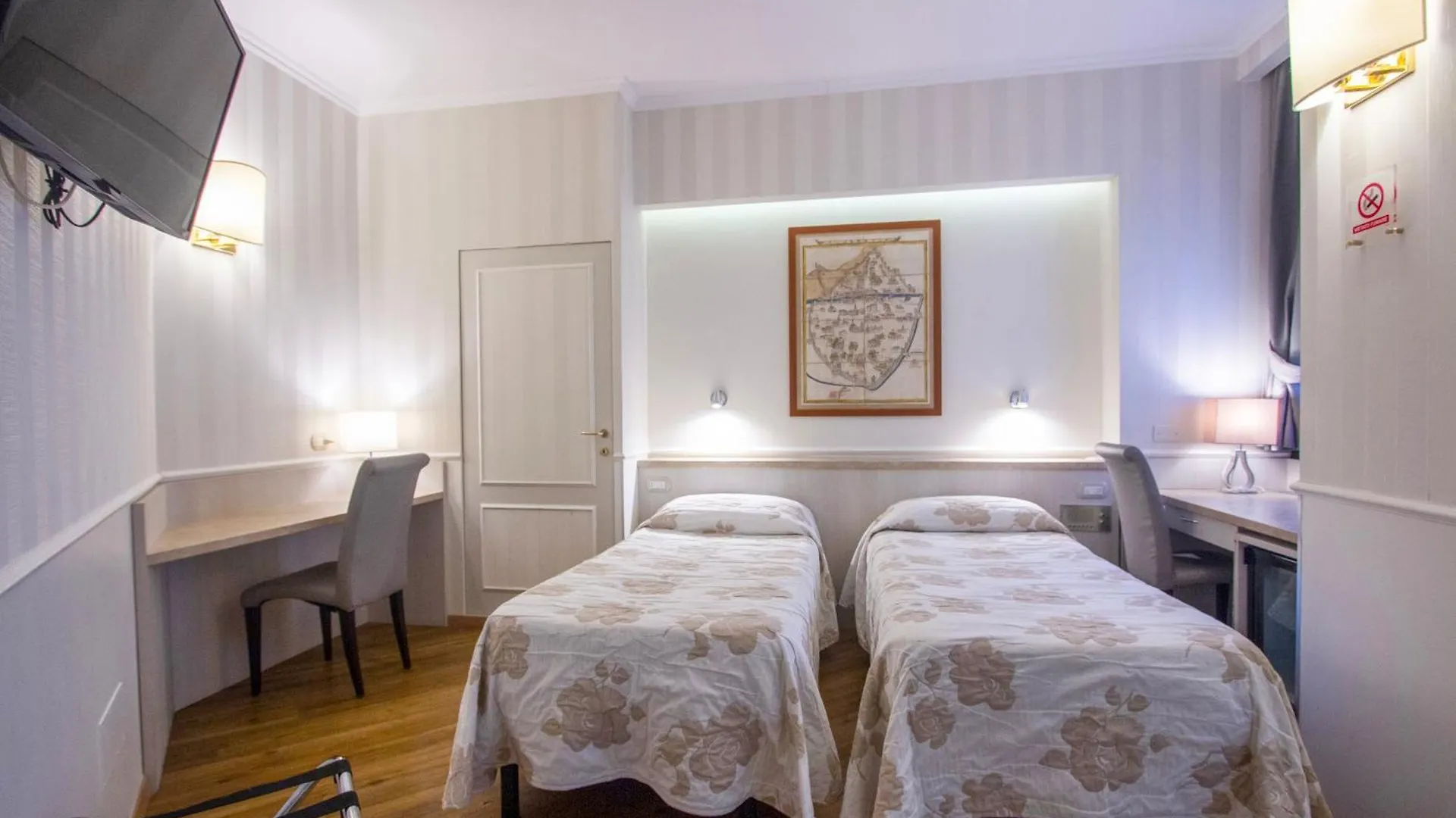 Hotel Flora Milán 3*,